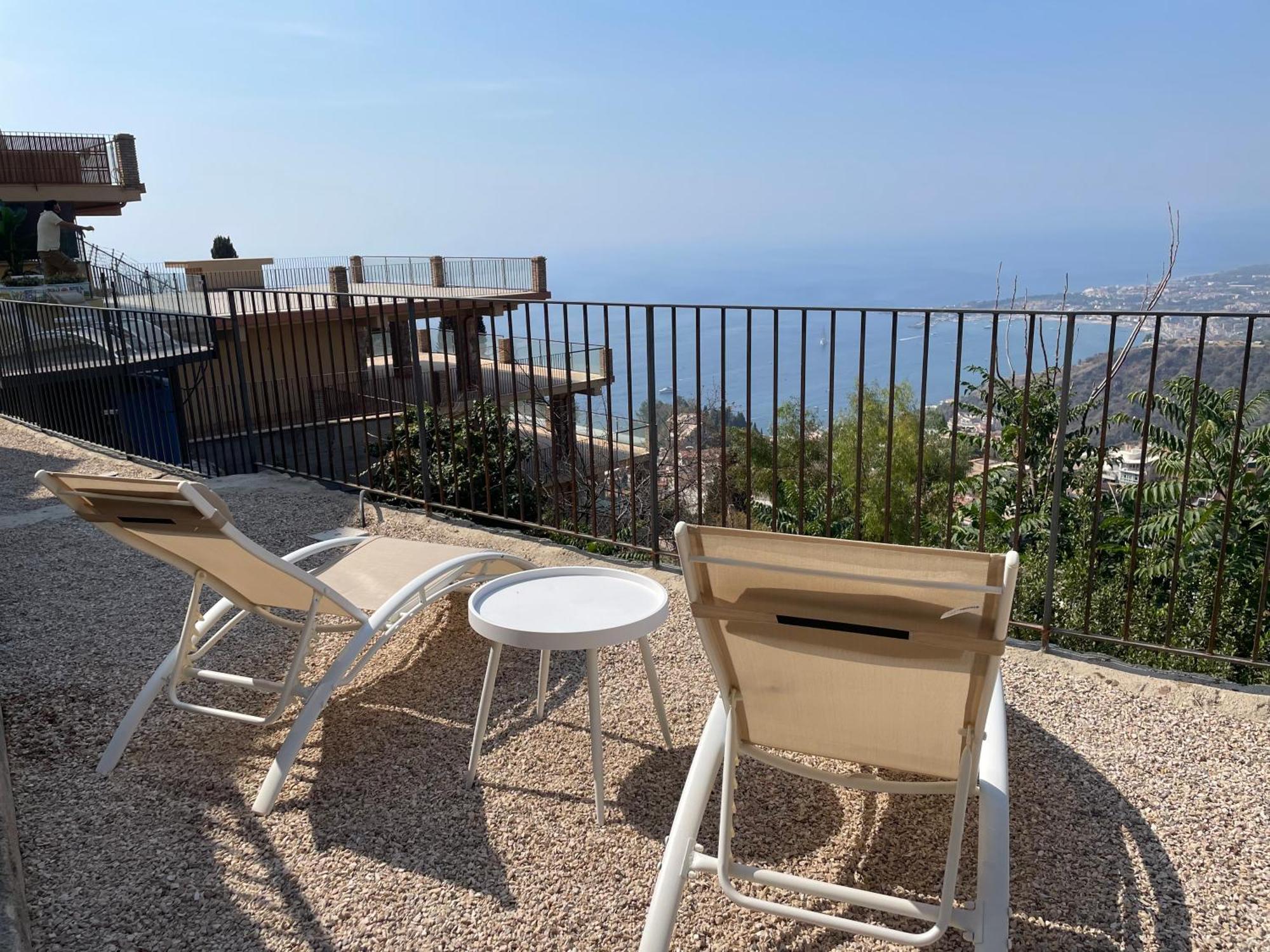 Villa Da Vinci Luxury Panoramic Apartments - Taormina Rooms Collection エクステリア 写真