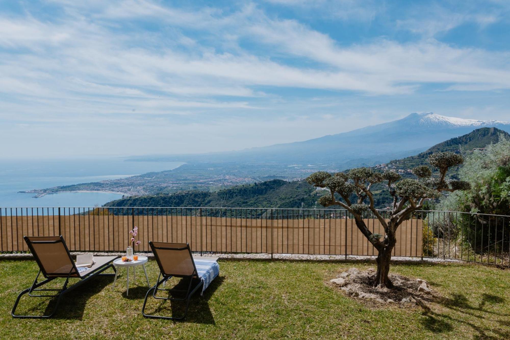 Villa Da Vinci Luxury Panoramic Apartments - Taormina Rooms Collection エクステリア 写真