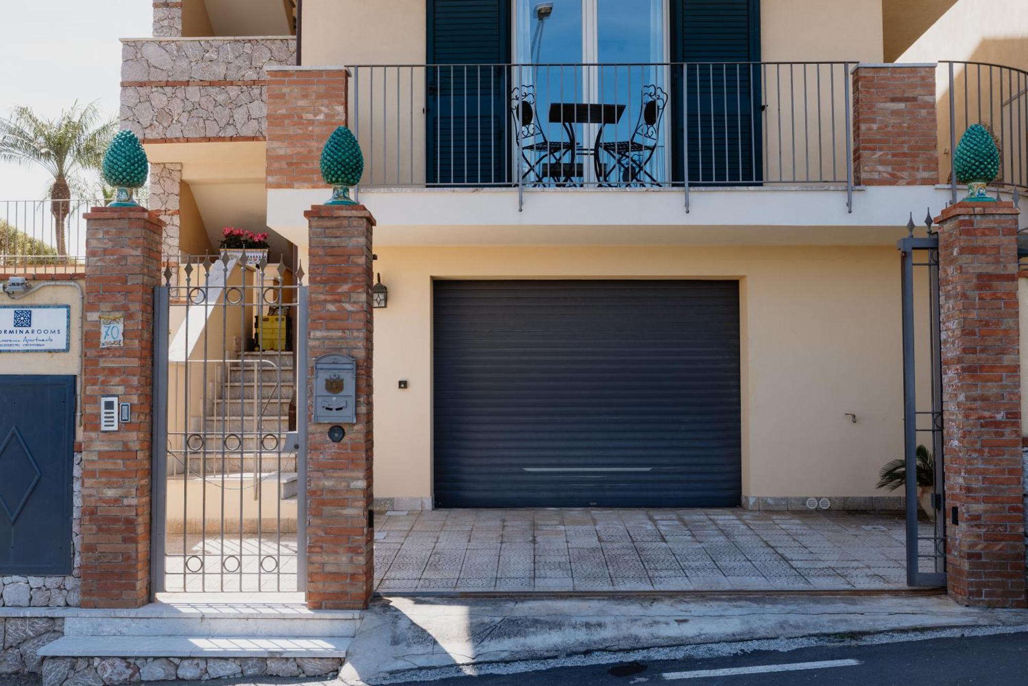 Villa Da Vinci Luxury Panoramic Apartments - Taormina Rooms Collection エクステリア 写真