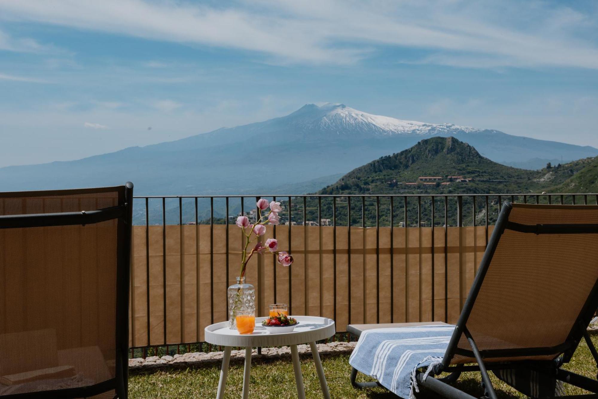 Villa Da Vinci Luxury Panoramic Apartments - Taormina Rooms Collection エクステリア 写真
